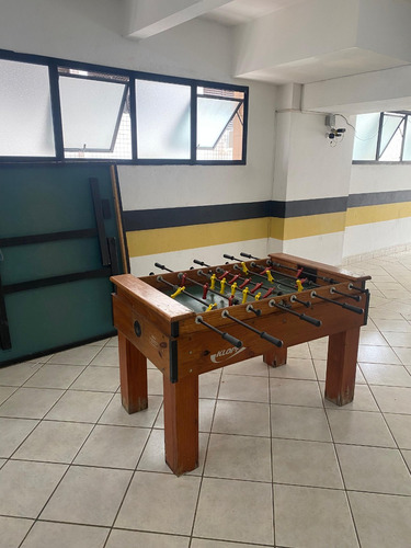 Apartamento 2 Dormitórios (1 Suíte) Em Ótima Localização!