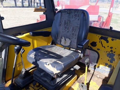 Imagen 5 de 9 de Tractor Pauny 230 Tracción Simple, Año 2012