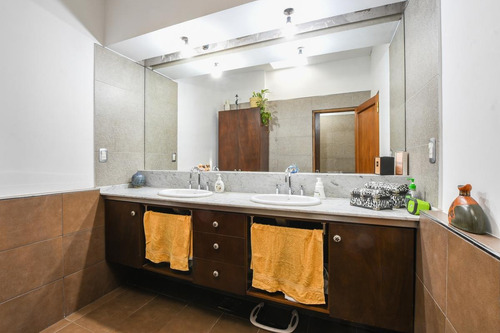 Imagen 10 de 20 de Casa De 2 Dormitorios En Venta Con Pileta Y Quincho En Fisherton Rosario
