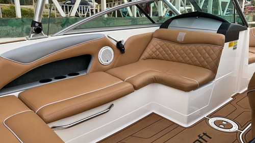Imagen 4 de 9 de Mastercraft X2