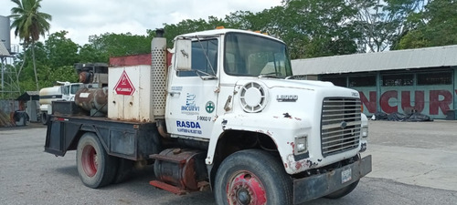 Ford L8000