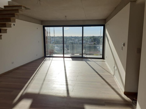 Imagen 22 de 30 de Venta Piso De 3 Amb C/ Cochera Y Terraza, En Castelar Norte