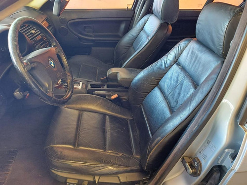 Imagem 6 de 10 de Bmw 318ia 1996 Blindada