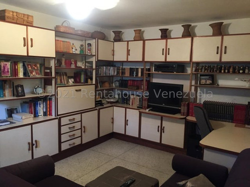Se Vende Casa En Prados Del Este Mls #24-23293