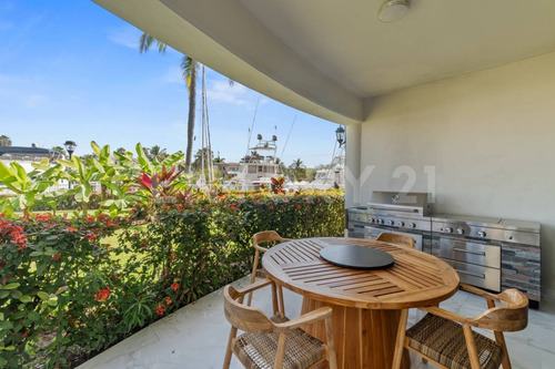 Casa En Venta En Grand Marina Villas, Nuevo Vallarta, Nayarit.