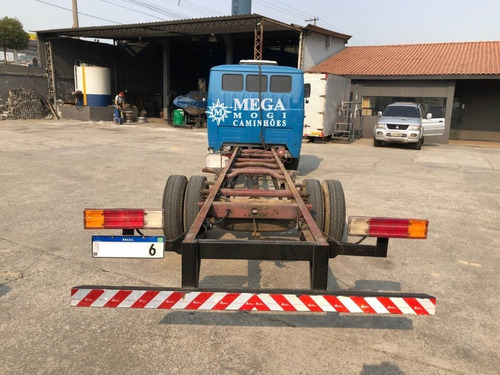 Imagem 3 de 13 de Mb 608 No Chassis 6,5m