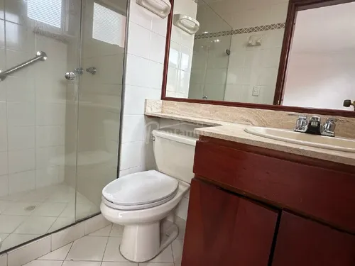 Apartamento En Venta En Conquistadores. Cod V776097