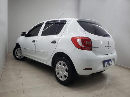 Renault Sandero 1.0 16v Authentique Hi-flex 5p