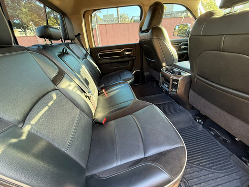 RAM Ram 3500 6.7 Laramie Cab. Dupla 4x4 Aut. 4p