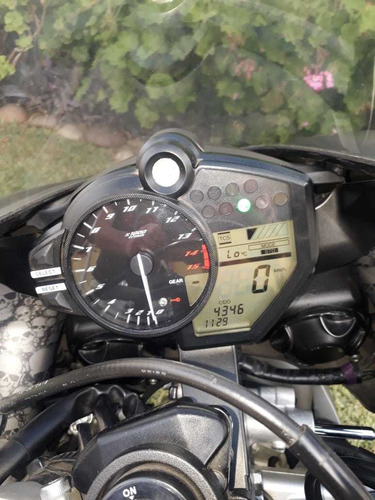 Yamaha R1