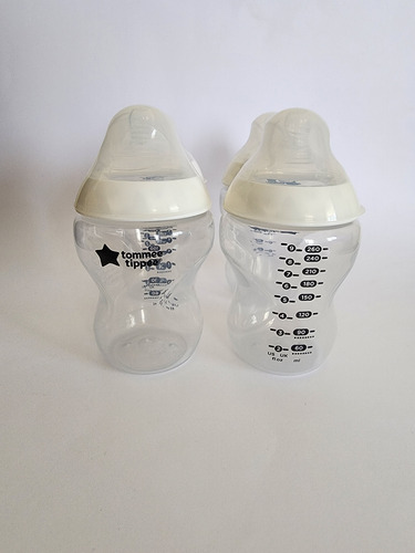 Biberón Tommee Tippee Closer To Nature 9oz 3pz Color Transpa (Usado)