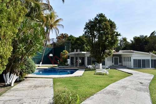 Casa En Venta Ixtlahuacan, Yautepec, Morelos.