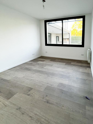 Imagen 16 de 19 de Casa - Miraflores (funes Hills)