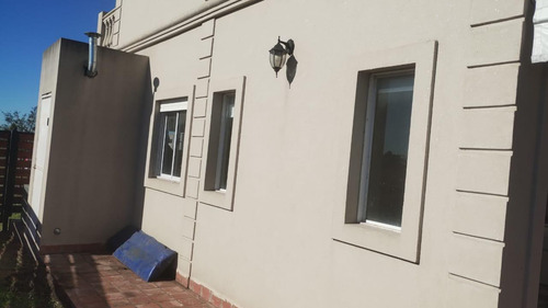 Venta-casa Apto Credito- Barrio Laguna Azul