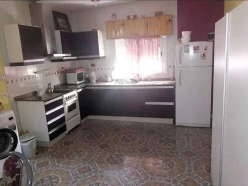 Casa En Venta - 4 Dormitorios 1 Baño 3 Cocheras - 500mts2 - La Matanza