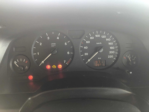 Imagem 5 de 13 de Chevrolet Zafira 2003 2.0 16v 5p