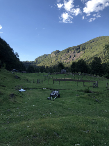 Campo 32 Hectáreas En Venta, Comuna De Cochamó