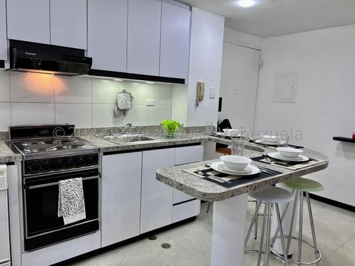 Imagen 5 de 8 de Apartamento En Venta Urb. Los Palos Grandes # 22-23213