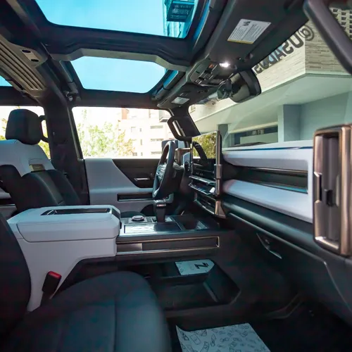 Hummer H3 Hev 2025