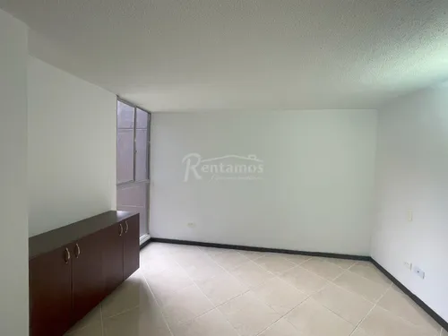 Apartamento En Arriendo En Camino Verde. Cod A776111
