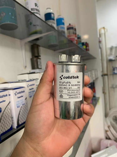 Imagen 5 de 6 de Capacitor Trabajo 15uf Mfd 440v Redondo Aluminio Condensador