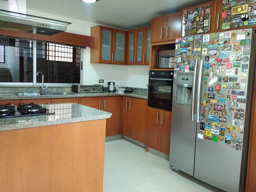 Imagen 7 de 13 de Townhouse En Alquiler En El Parral 04124637555