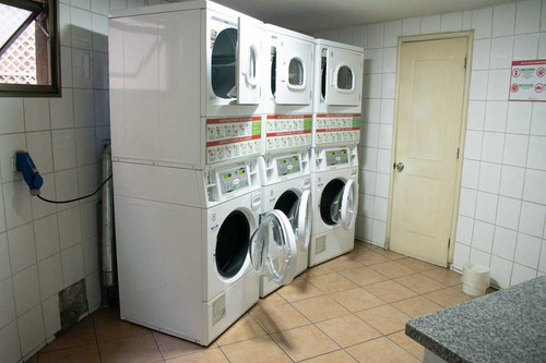 Arriendo Departamento Amoblado Studio Ramon Corvalan (5273)