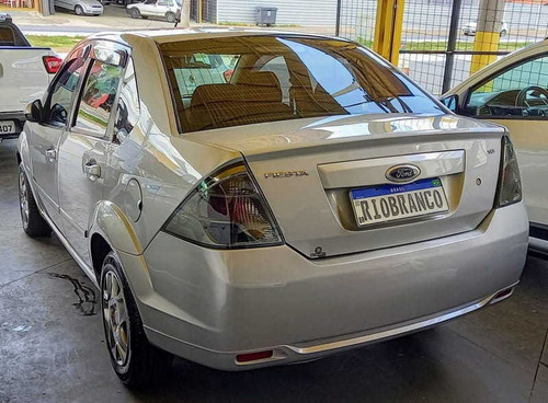 Ford Fiesta Sedan 1.6 Flex