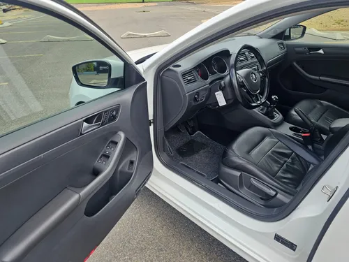 Volkswagen Jetta 2.0 Trendline
