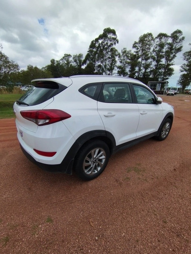 Imagen 10 de 17 de Hyundai Tucson 2017 2.0 16v