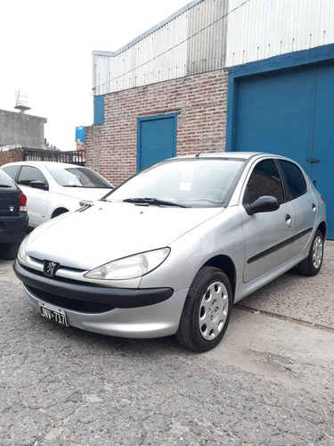 Peugeot 206 2011 1.4 Generation 75cv