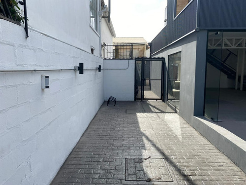 Excelente Local En Arriendo 2 Oriente Entre 12 Y 13 Norte.