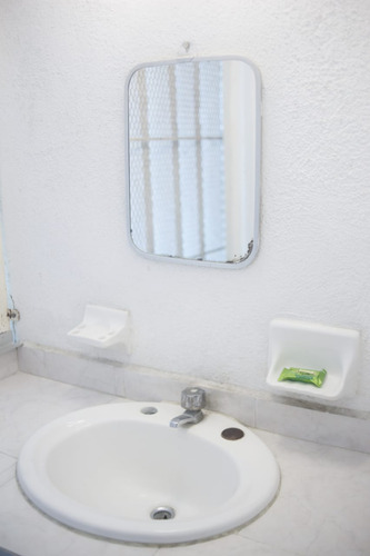Amplia Y Céntrica Casa En Acapulco Dorado, Para 20 Personas.