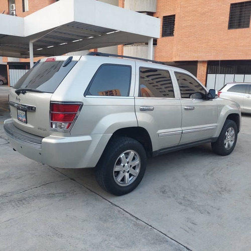 Imagen 2 de 10 de Jeep Grand Cherokee