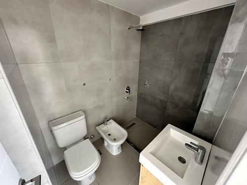 Departamento En Venta En Barrio Echesortu.