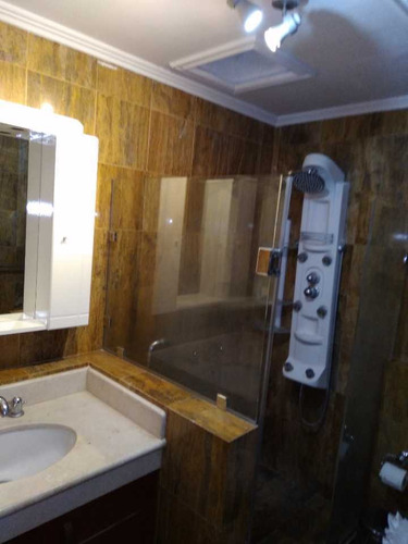 Imagen 20 de 30 de Casa En Venta. Urb. Andrés Bello. Maracay