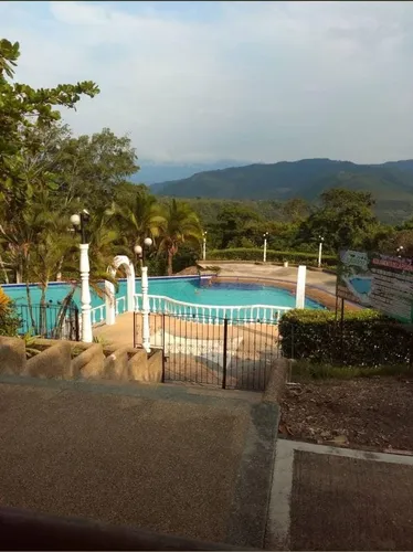 Se Vende Condominio En Apulo Cundimarca De 380 Mts2