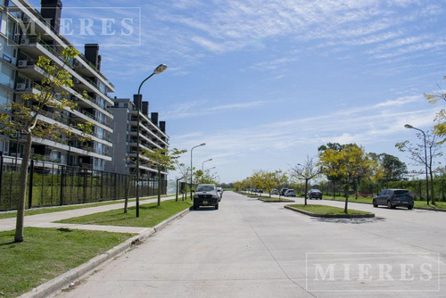 Cochera En Venta- Vista Laguna - Buena Vista