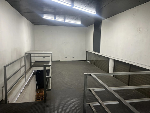 Arriendo Local Comercial  Metro Patronato