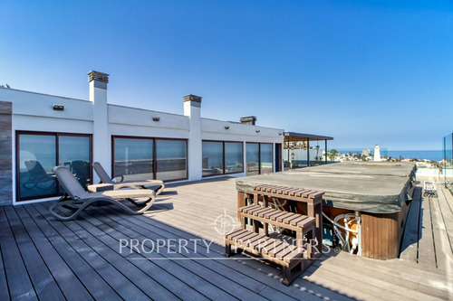 Espectacular Penthouse Con Inmejorable Vista En Ja...