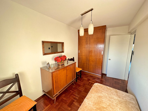 Se Vende Apartamento En Barrio Prado De Dos Dormitorios, Ideal Vivienda O Inversión (venta)
