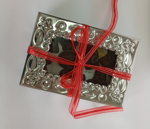 Nacimiento De Chocolate En Caja De Hojalata