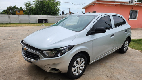 Oportunidad Chevrolet Onix  Chocado 