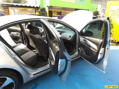 Imagen 13 de 25 de Chevrolet Cruze