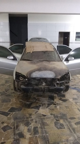 Ford Mondeo 2.0 Ghia 4p