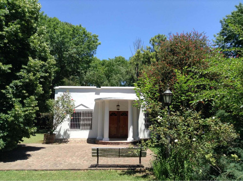 Quinta 2553m2 Anidada En Arboleda Añosa