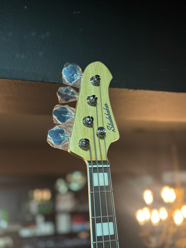 Baixo 4 Corda Studebaker Scotsman Short Scale