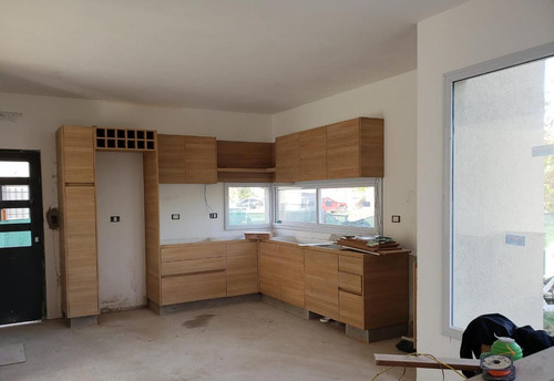 Casa En Venta Con Renta En El Canton Puertos Con Pileta.