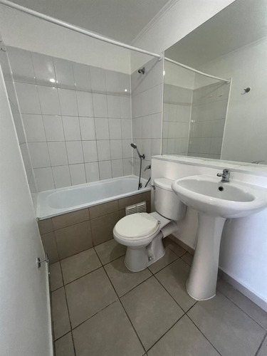 Departamento En Arriendo De 2 Dorm. En Quinta Normal