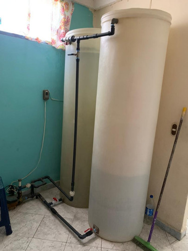 Imagen 12 de 19 de Apartamento En Venta De Oportunidad Juan Griego Edificio La Galera
